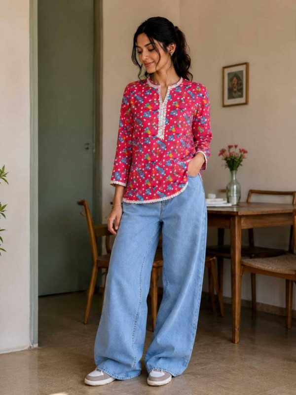 AINACOLLECTION Women Floral Print, Embellished Straight Kurta