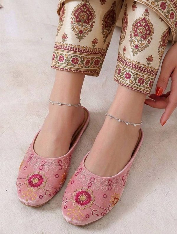Baseri Women Flats