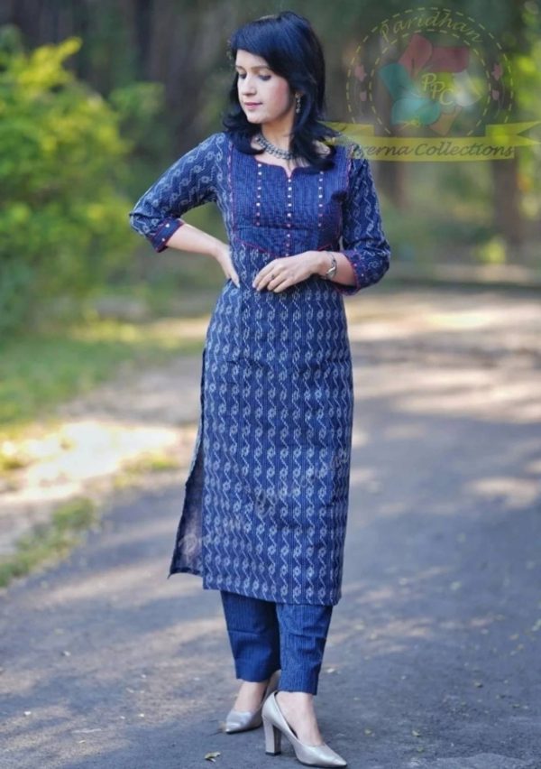 Fems Collections Women Printed Straight Kurta