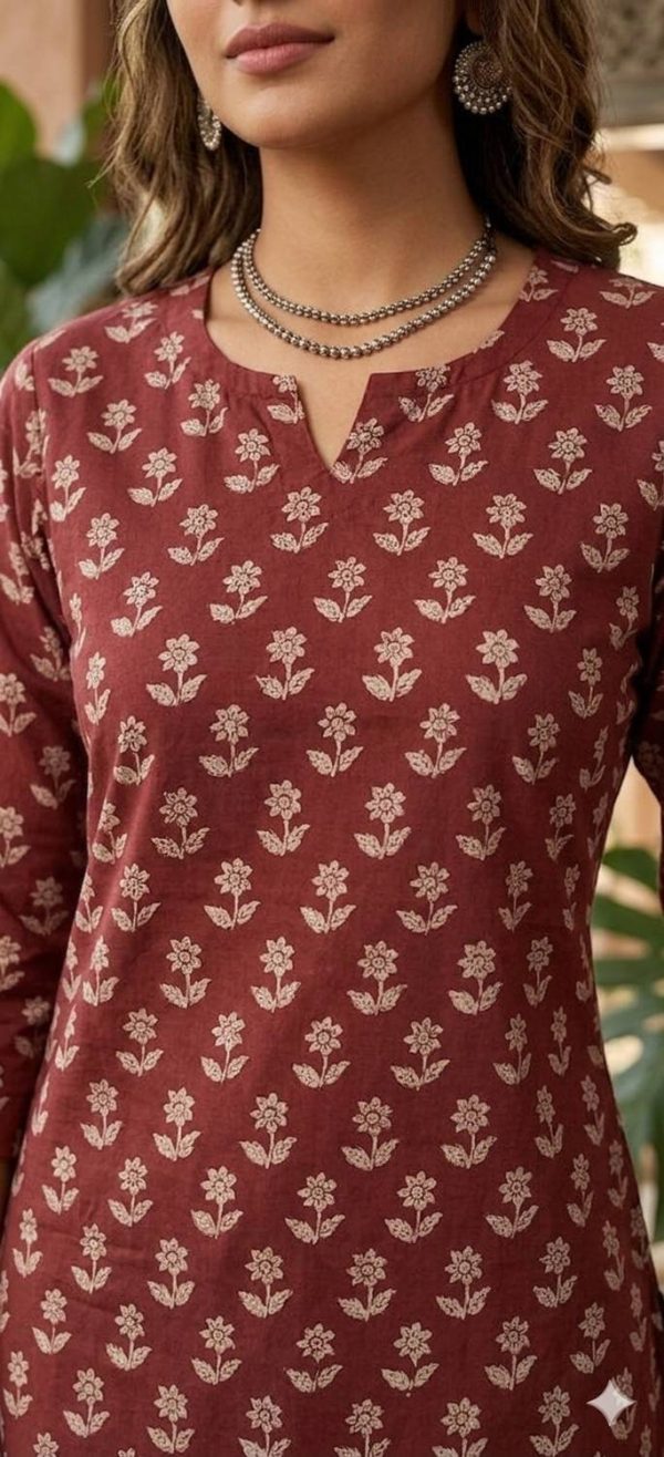 Karwasara comfortwear Party Printed Women Maroon Top
