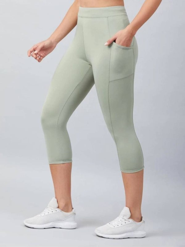 KGN HUB Women Solid Pista Green Capri Leggings with Pocket for Gym & Yoga Women Light Green Capri