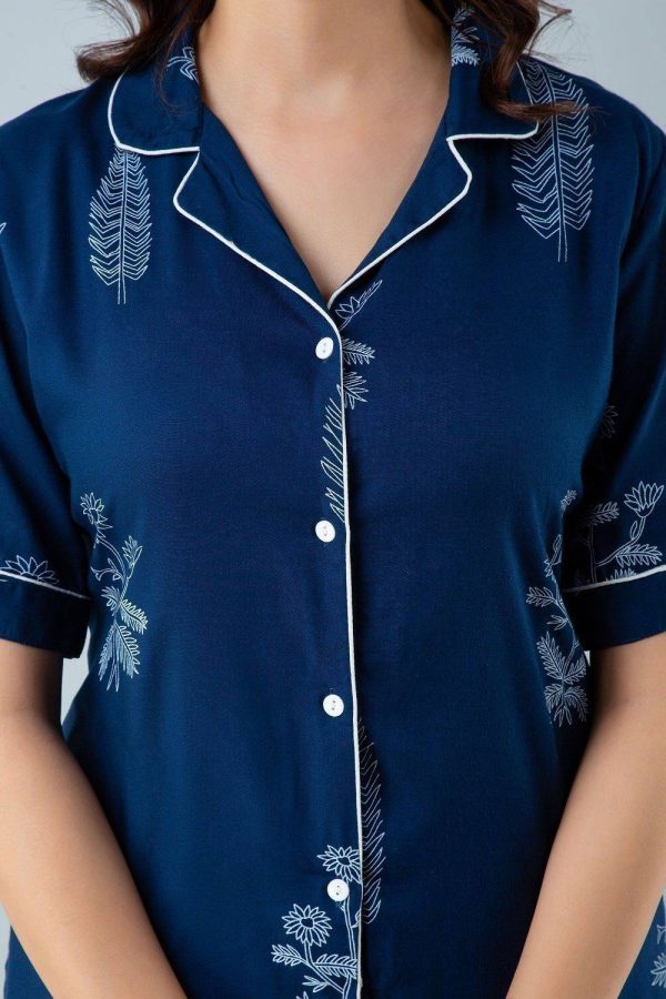 Mukaraniya Women Printed Blue Shirt & Pyjama set