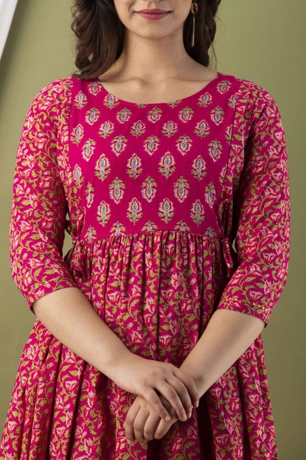 Murli Kurti Women Fit and Flare Pink, Green Midi/Calf Length Dress