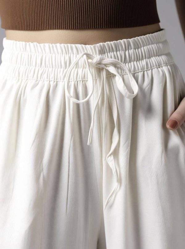Rangkriti Regular Fit Women White Trousers