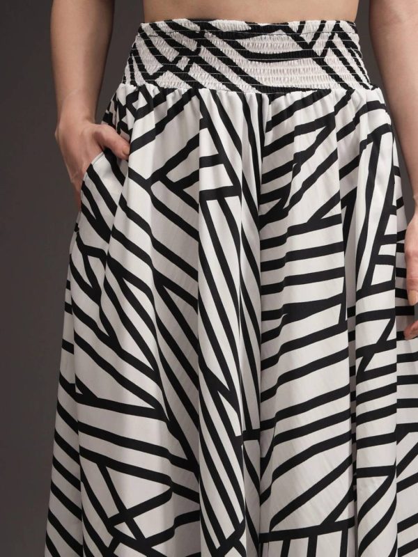 SCUBE DESIGNS Flared Women White, Black Trousers