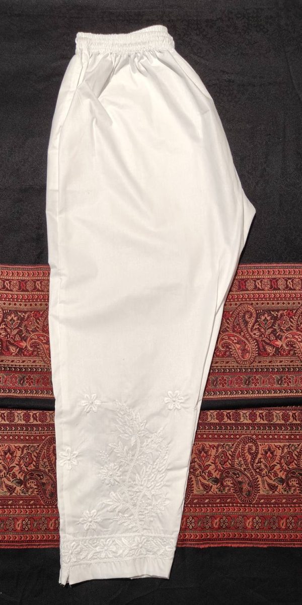 Simna chikan Cotton Blend Embroidered Salwar