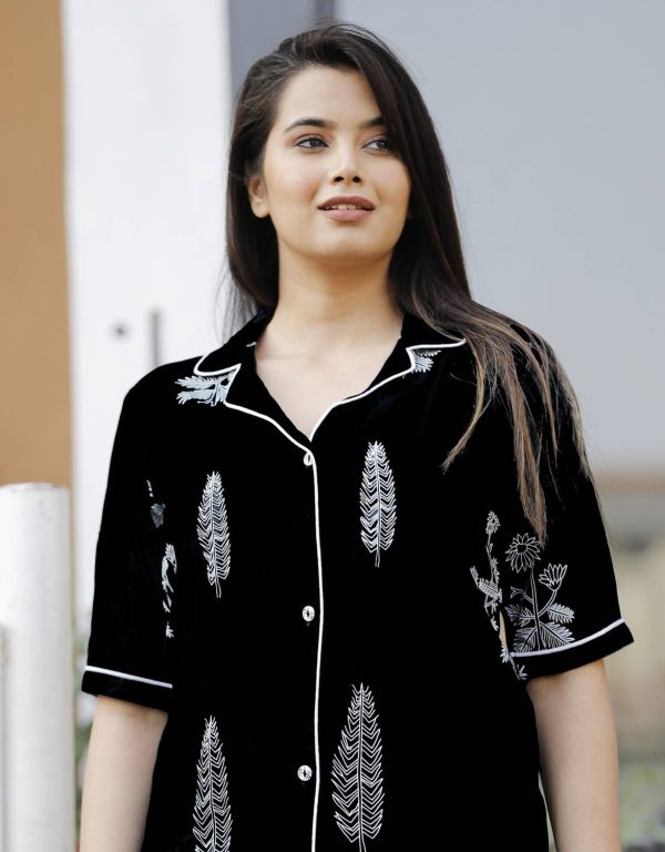 TRINABH Women Printed Black Shirt & Pyjama set