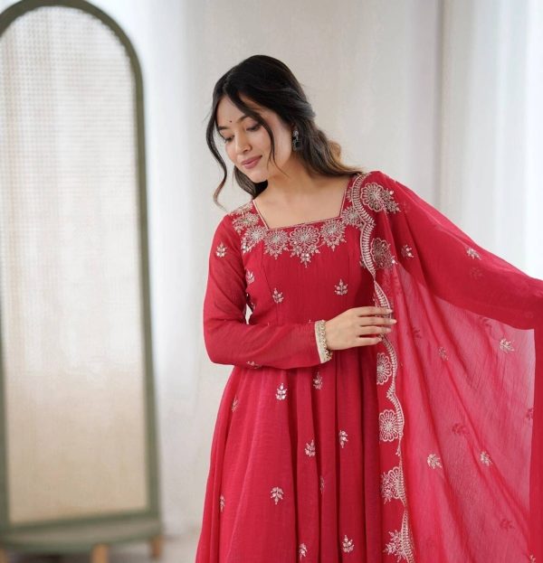 VARSHA CREATION Anarkali Gown