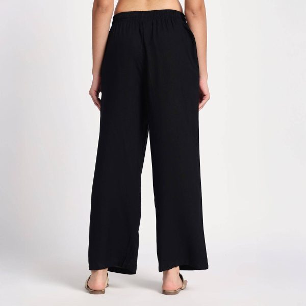 Vivika Straight Fit Women Black Trousers
