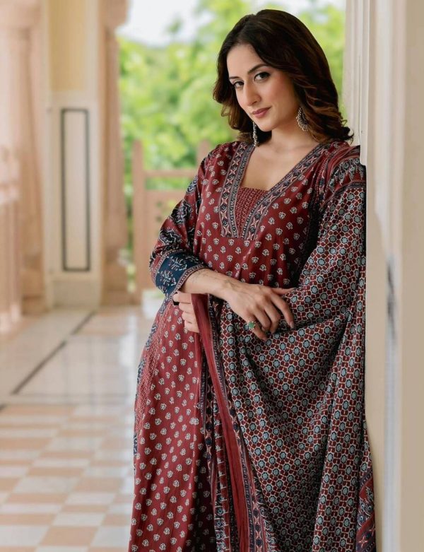 WEARISM Embroidered, Printed Kurta, Palazzo & Dupatta Set